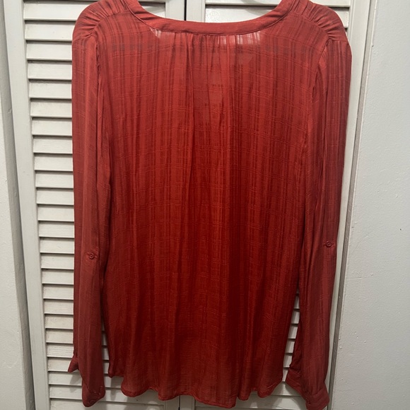 Rustic orange button down shirt gently worn - Picture 4 of 9